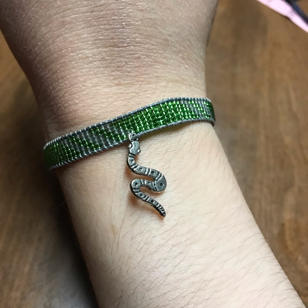 Handcrafted Slytherin inspired bracelet 🐍